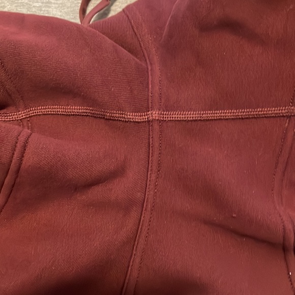 Lululemon Scuba High-Rise Short 5" in Red Merlot EUC - Picture 8 of 8